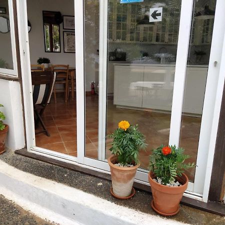 Oasis Surf House Apartment Soo Екстериор снимка