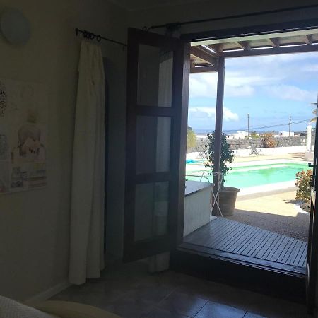 Oasis Surf House Apartment Soo Екстериор снимка