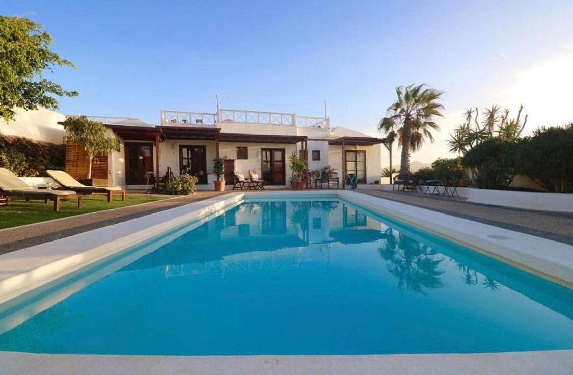 Oasis Surf House Apartment Soo Екстериор снимка