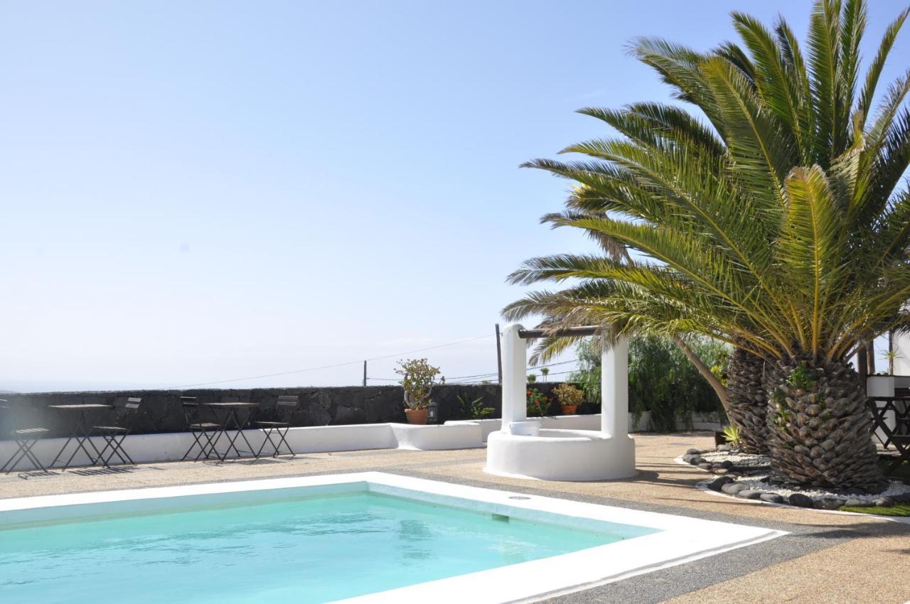 Oasis Surf House Apartment Soo Екстериор снимка