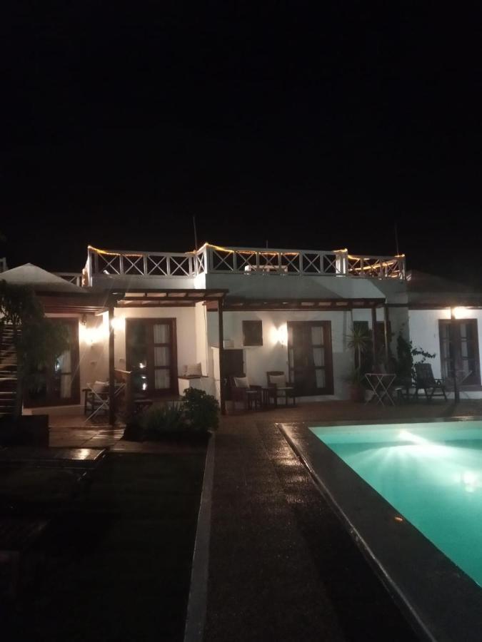 Oasis Surf House Apartment Soo Екстериор снимка