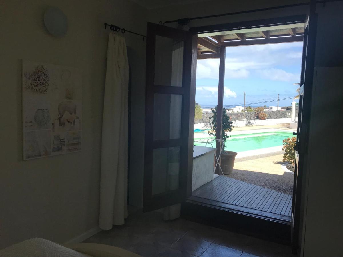 Oasis Surf House Apartment Soo Екстериор снимка